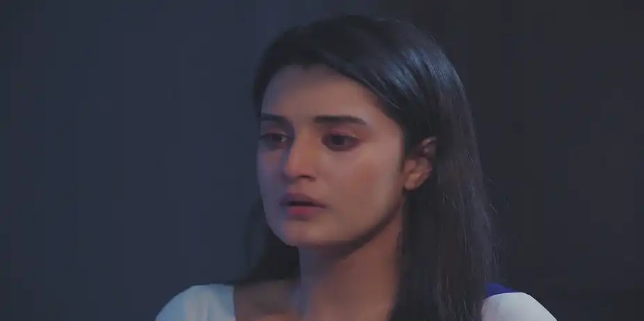 Reet Learns about Her Family's Troubles - Jaane Anjaane Hum Mile