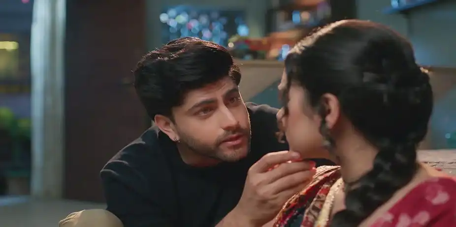 Devansh Empowers Vasudha - Vasudha