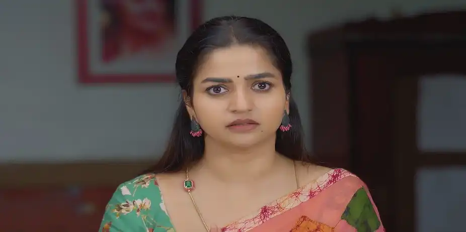 Veera Threatens the Inspector - Anna