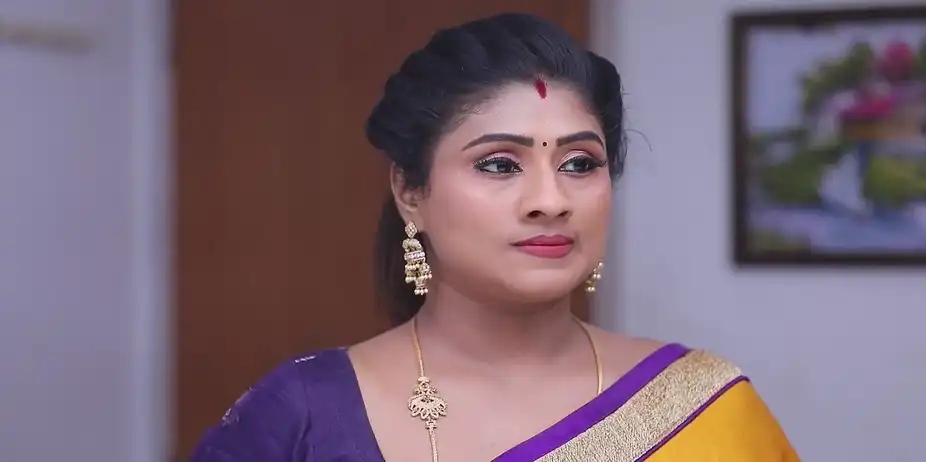 Bhavani Advises Ramya - Mounam Pesiyadhe