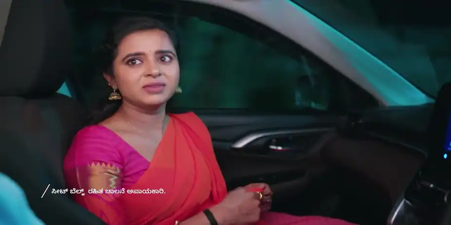 Preetham Notices Gowri's Worry - Gowri