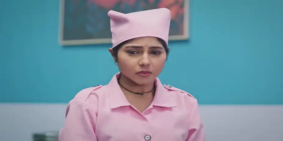 Kamali Cries Seeing an unconscious Hrishi - Kamali