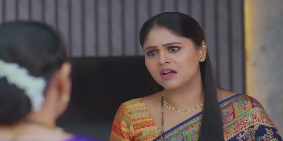 Renuka Asks Bhavana about Anandi’s Accident - Lakshmi Niwas