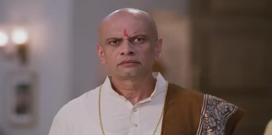 Will Meera Accept Maya as Her Sister? - Tula Japnar Aahe