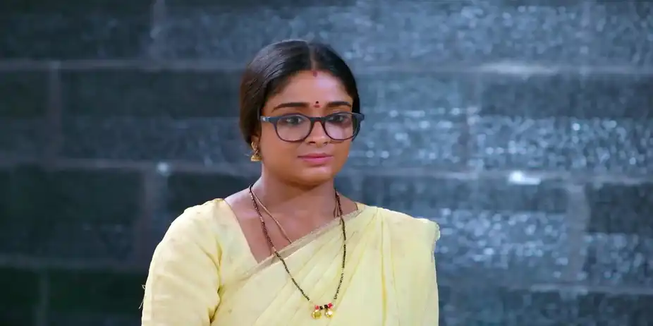 Deepa's Strange Behaviour Surprises Chirag - Brahmagantu