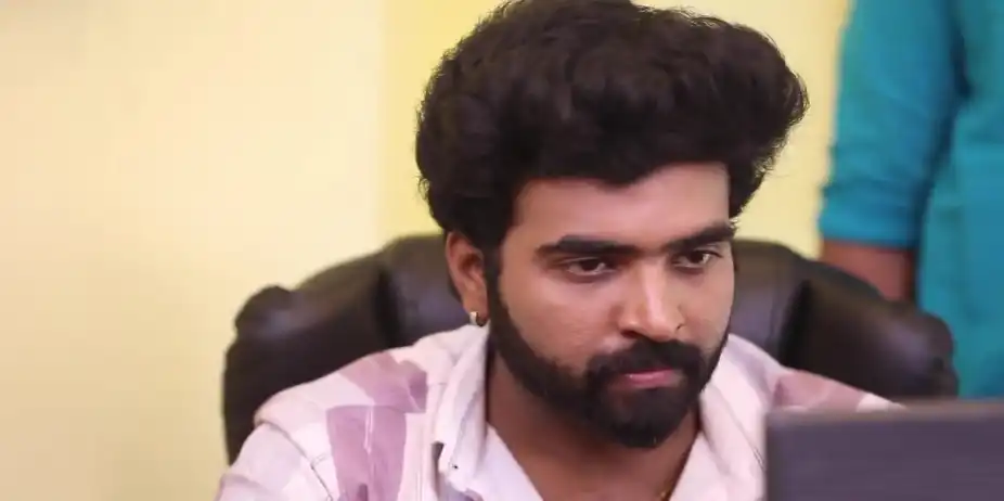 Durga Retrieves a Crucial Evidence - Maari