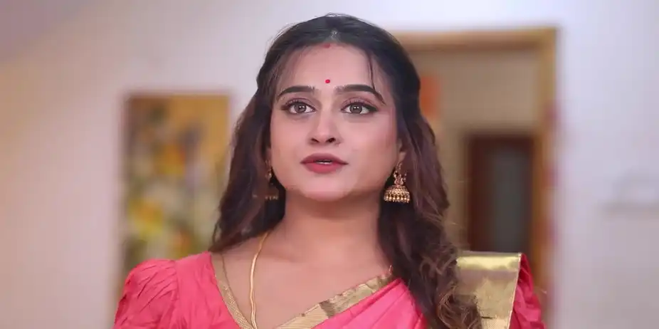 Two Constables Meet Hasini - Maari