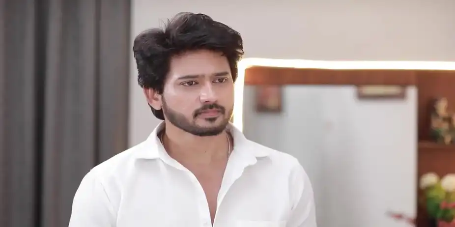 Cibi Convinces Janakambal - Varisu