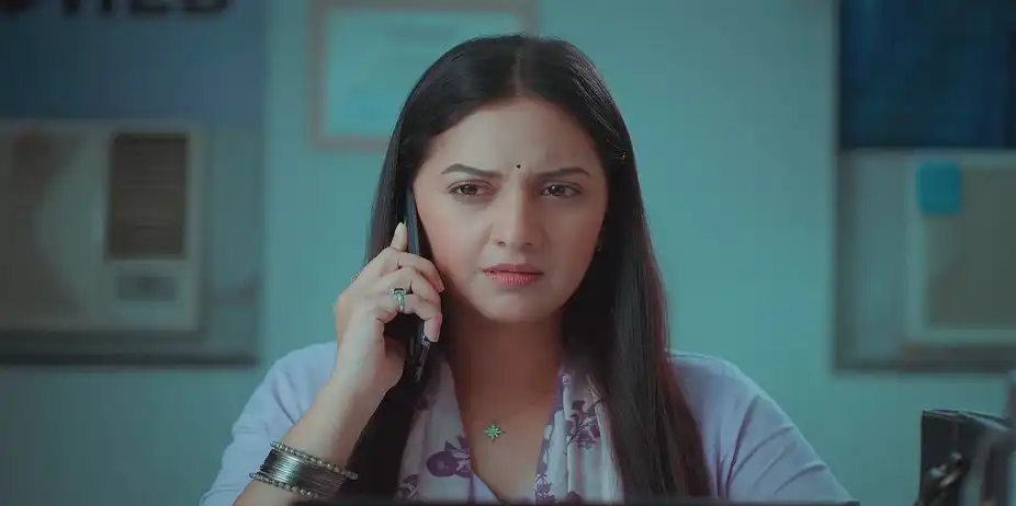 Will Swanandi Agree to Meet Samar? - Veen Doghatli Hi Tutena