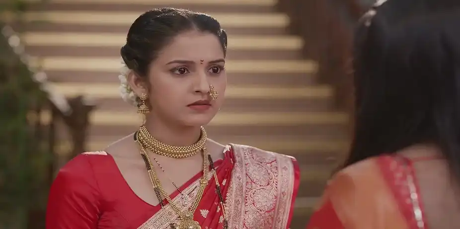 Maya Places Her Hand on the Lamp for Meera - Tula Japnar Aahe
