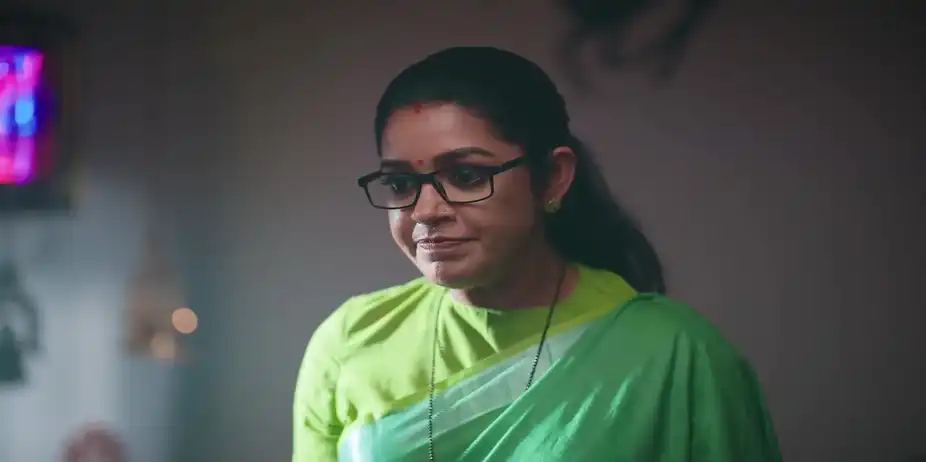 Bhoomika Scolds Akash - Amruthadhaare