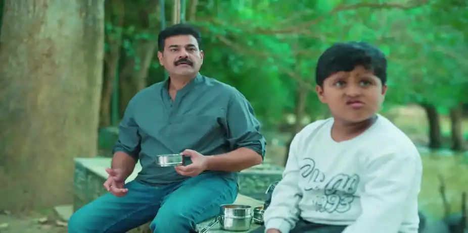 Goutham Enjoys Sweets with Akash - Amruthadhaare