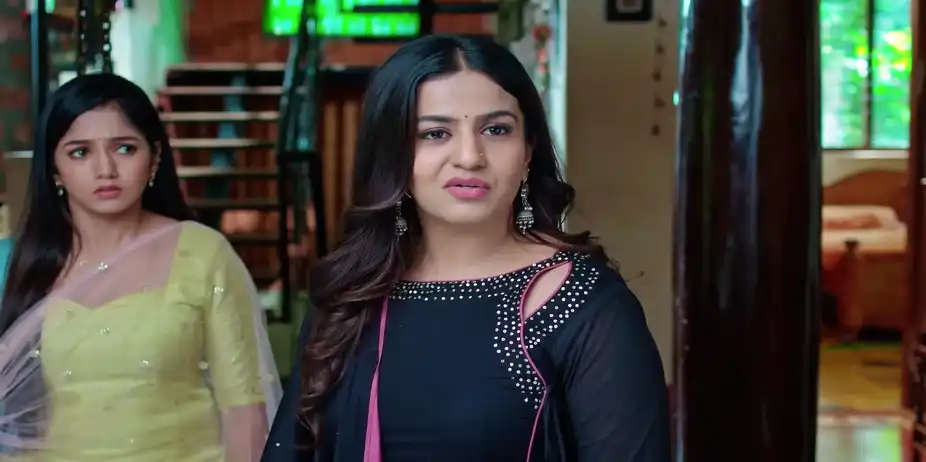 Nithya's Behaviour Shock Shanthi - Karna