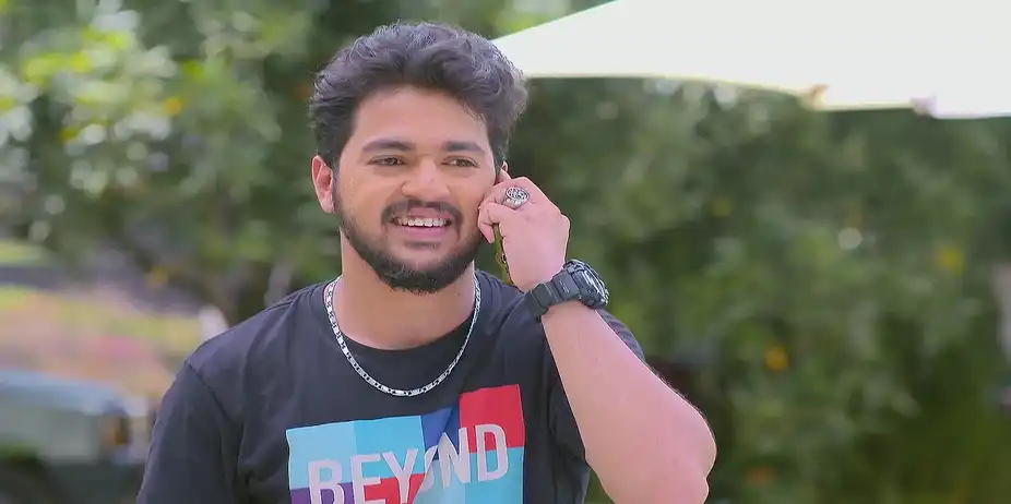 Ishan Talks to a Florist Girl - Kusum