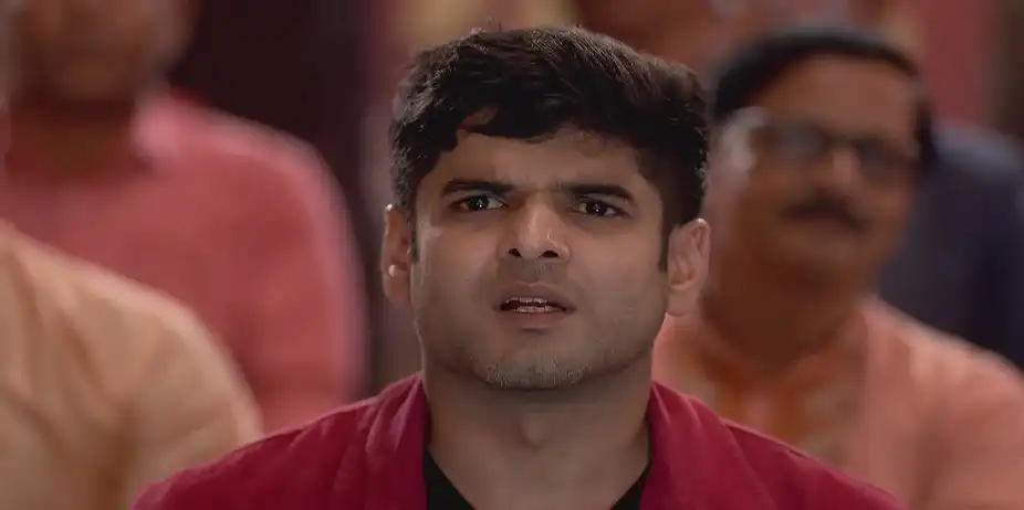 Parul Earns Praise from the Judges - Parineeta