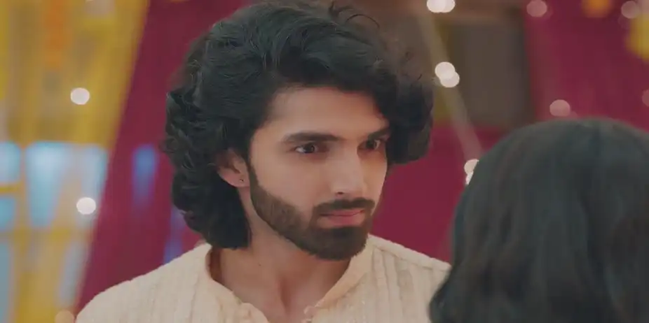 Reet Becomes Part Owner of Raghav's House - Jaane Anjaane Hum Mile