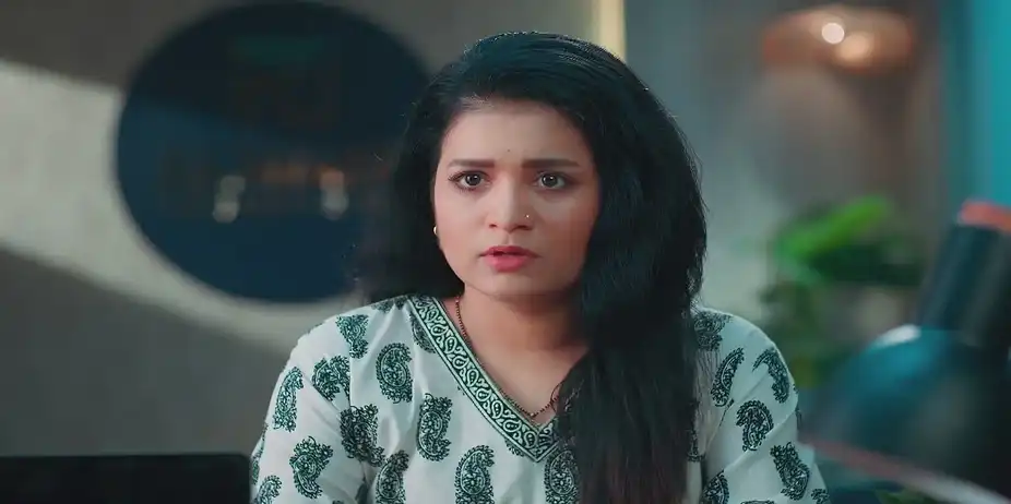 Samar Expresses His Uneasiness to Anand - Veen Doghatli Hi Tutena