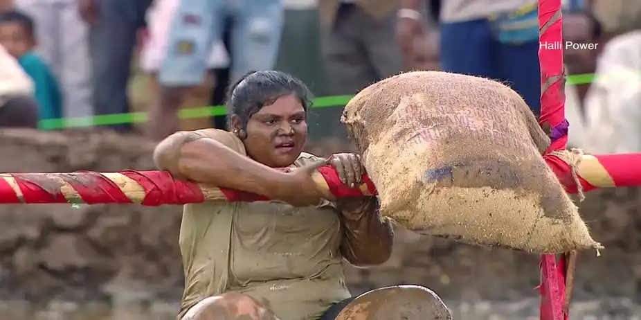Lalitha Margaret Faces Mahasati in a Hurdle Race - Halli Power
