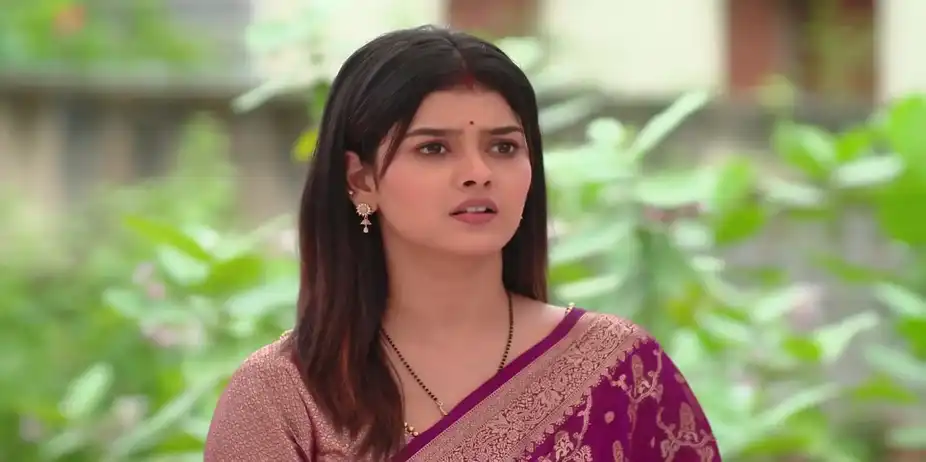 Bhagya's Actions Irritate Neelam - Bhagya Rekha