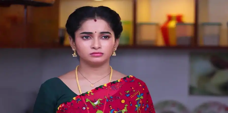 Thulasi's Fear - Mounam Pesiyadhe