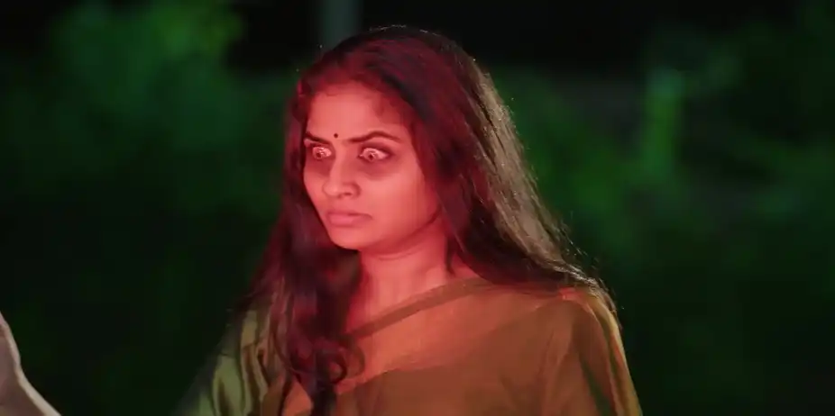 Ganga's Story Upsets Veera - Veera