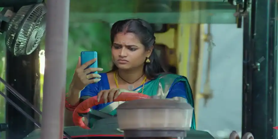 Veera Argues with the Inspector - Veera