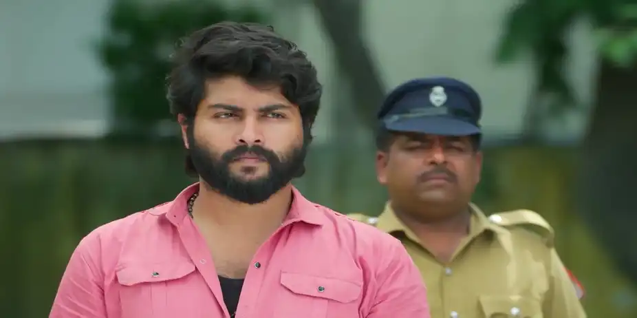 Veera Pacifies Ramachandran - Veera