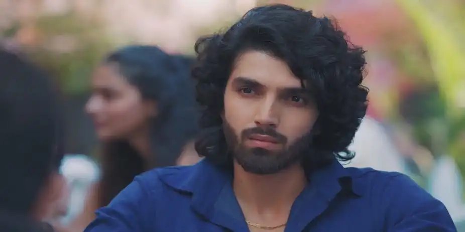 Raghav's Attempt to Get His Property Back Fails - Jaane Anjaane Hum Mile
