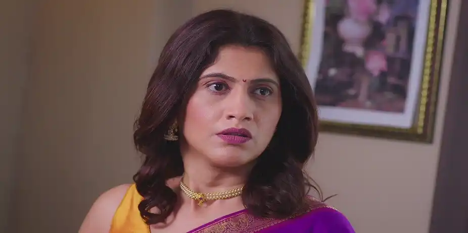 Rajkumar Catches Shivani's Man - Savalyachi Janu Savali