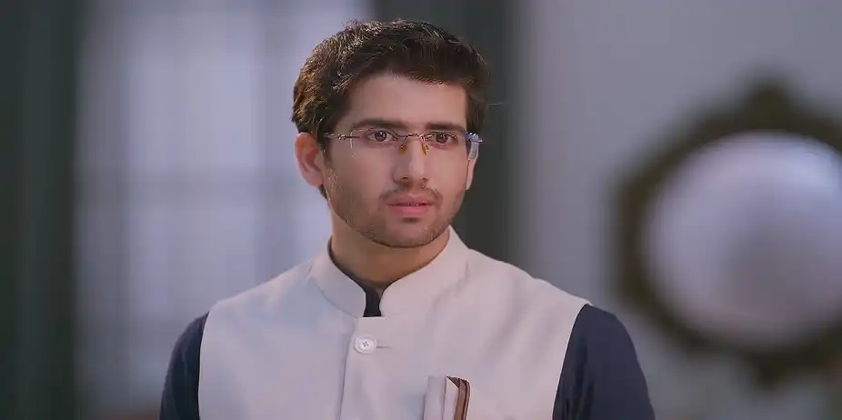 Meera and Shivnath's Conversation Worries Maya - Tula Japnar Aahe