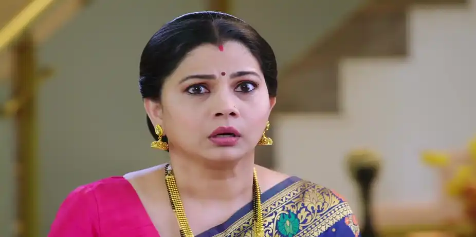 Tilottama Questions Sarang over Raj Kumar’s Matter - Savalyachi Janu Savali