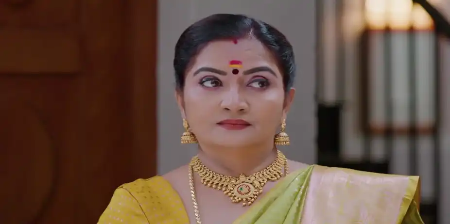 Parameshwaran Has a Word with Devanarayanan - Snehapoorvam Shyama