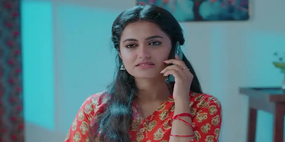 Radhika Tells Varun about Devanarayanan - Snehapoorvam Shyama