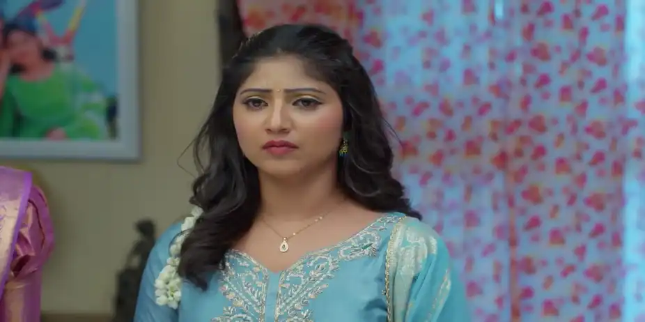 Rukmini Vents Her Anger on Isai - Paarijatham