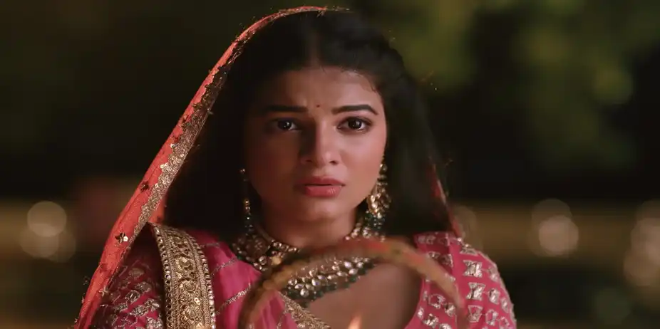 Saru S1 E152 - Karva Chauth Brings Ved and Saru Together