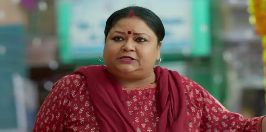 Pushpa Fights the Local Women for Rajni - Tumm Se Tumm Tak