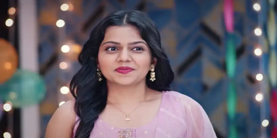 Kamali Is Happy To See Hrishi at the Feast - Kamali
