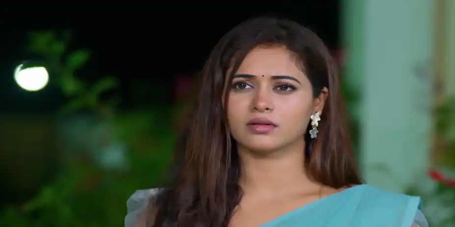 Maya Learns about Raghuram's Love - Sandhya Raagam