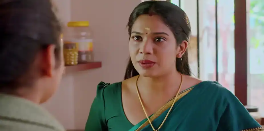 Haritha Creates a Scene - Manathe Kottaram