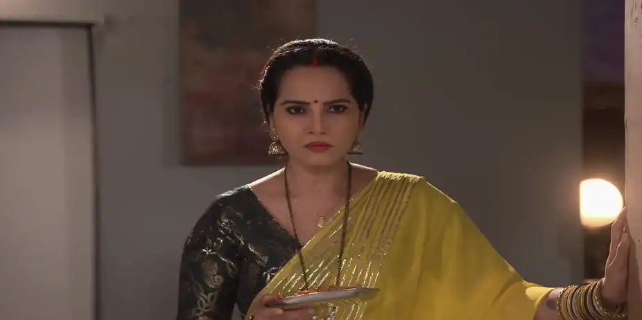 Happu Tells Beni about Pinky Gang's Plan - Happu Ki Ultan Paltan