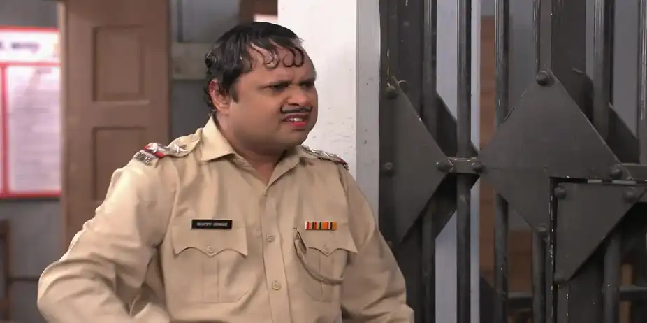 Manohar's Attitude Towards Singhania Angers Happu - Happu Ki Ultan Paltan
