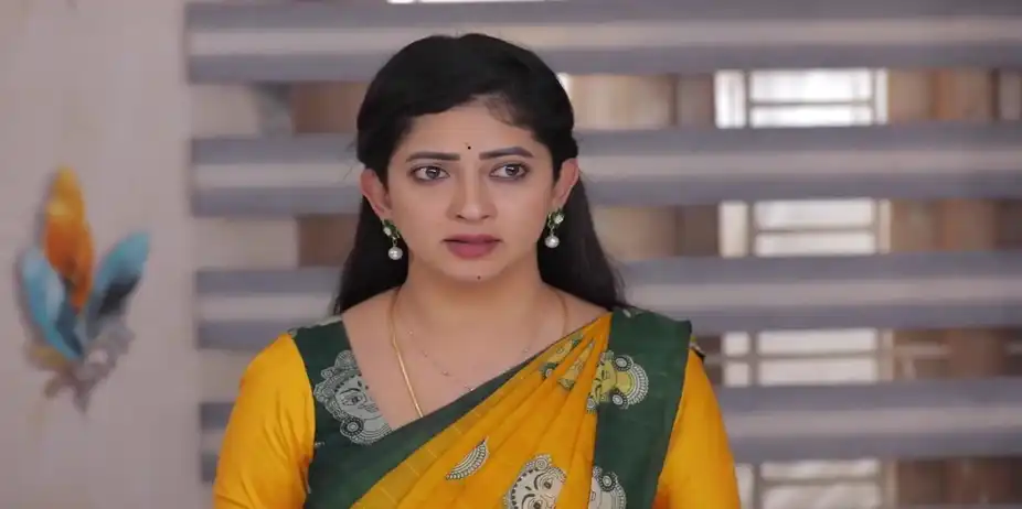 Bharathi Denies Surya to be Her Husband - Idhayam