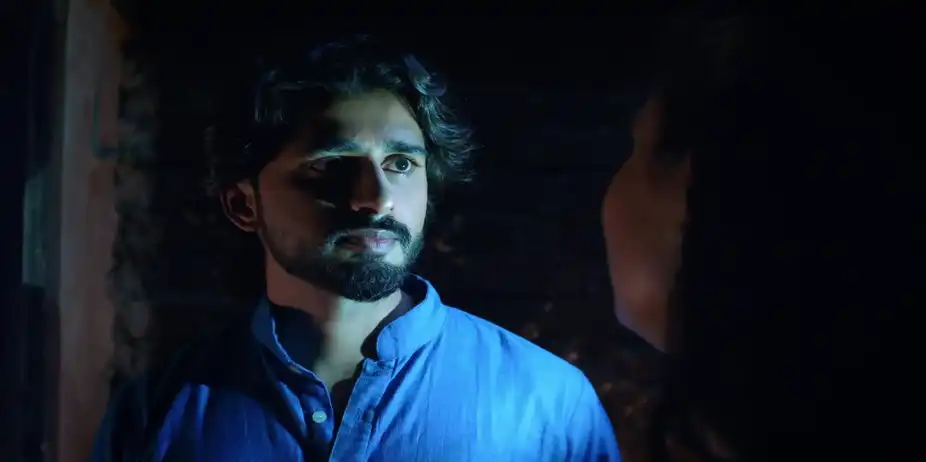 Saket’s Attempt to Warn Aarya - Devmanus Madhla Adhyay