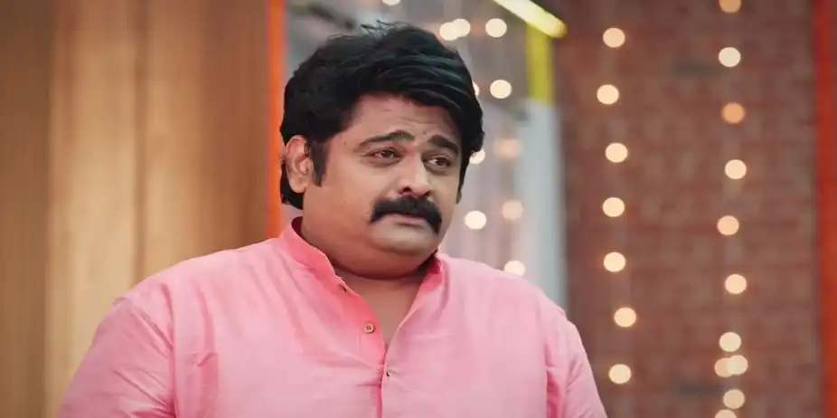 Nayantara Applies Ubtan to Rahul - Kamali