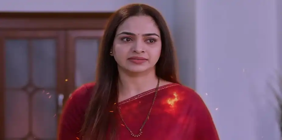 Maya Puts On an Act to Fool Ambika - Tula Japnar Aahe