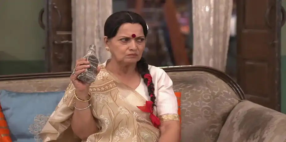 Happu's Mother Tries to Reconcile with Rajesh - Happu Ki Ultan Paltan