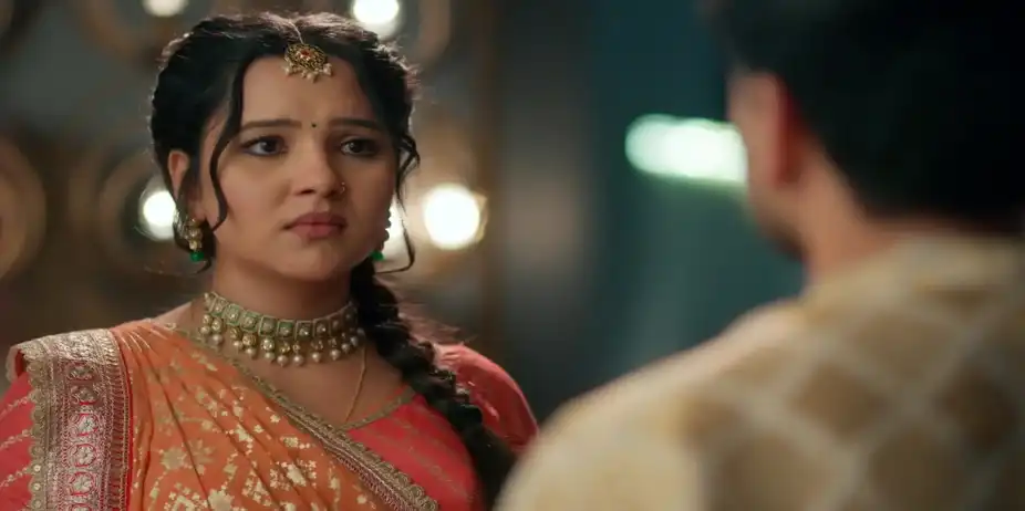 Vasudha Refuses to Stay in Devansh's Room - Vasudha