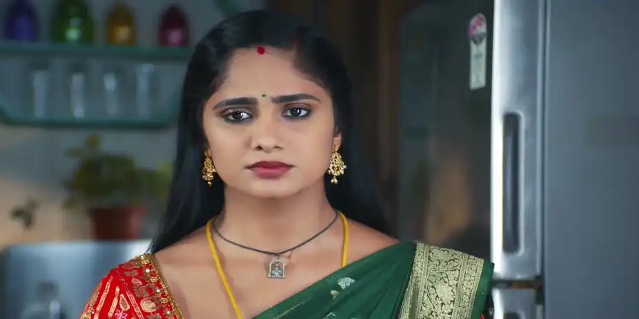 Ayali Argues with Shiva - Ayali