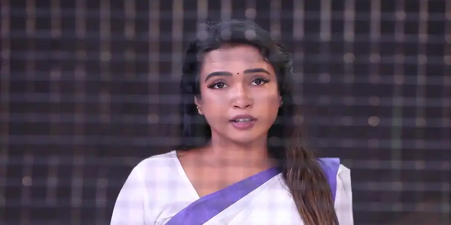 Mandakini Threatens Priya - Maari