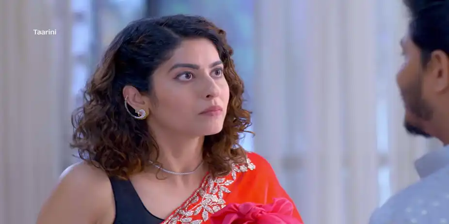 Yuvraj to Steal Nishita's Jewellery - Taarini - Promo